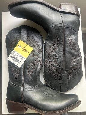 New with Tags. Masterson Boots Co.  Black Leather Cowgirl Boots